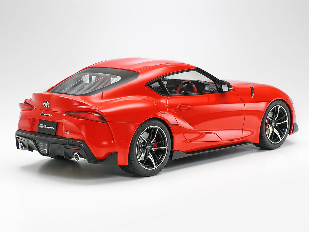 TAM24351 – Toyota GR Supra – Voiture de sport 1/24