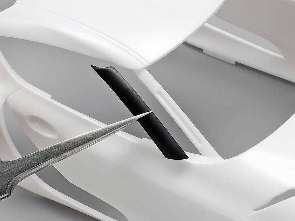 TAM24351 – Toyota GR Supra – Voiture de sport 1/24