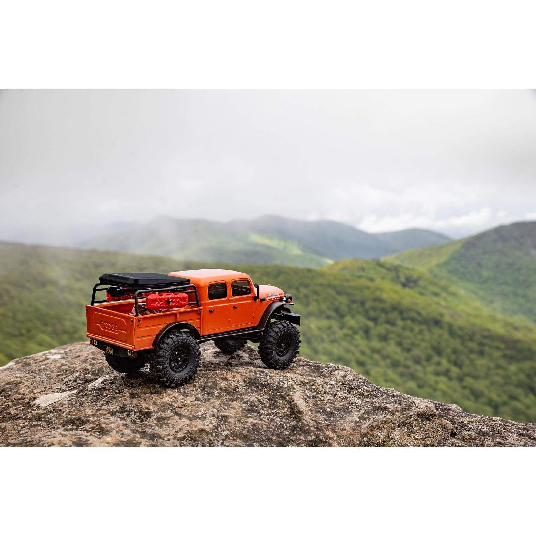 Axial SCX24 Dodge Power Wagon – Micro crawler RC 1/24 4×4 brushed – AXI00007 – carrosserie scale années 40, rails acier, worm gears – Univers RcLoisirs