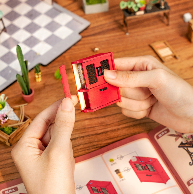 Assemblez la Rolife DG145 – Boutique de Fleurs. Kit miniature avec LED, ambiance florale romantique et détails réalistes. Univers RcLoisirs.