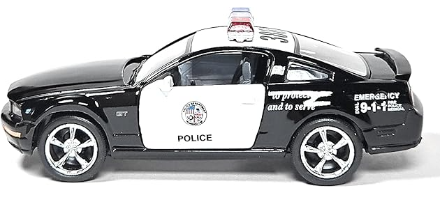 Ford Mustang GT 2006 – Diecast 1:38 – Version Police – Kinsmart