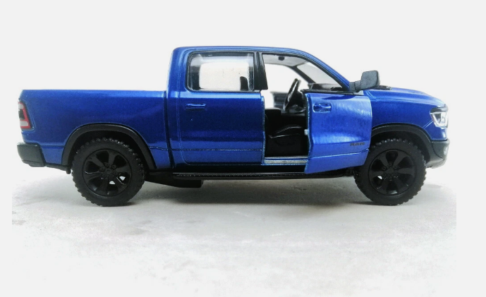 RAM 1500 2019 – Diecast 1:46 – Kinsmart