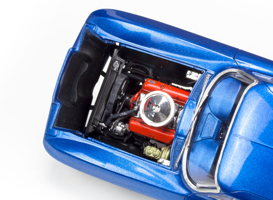 Revell 854517 / 85-4517 – 1967 Corvette Sting Ray Sport Coupé 2’n1 – maquette 1/25, V8 427 détaillé, capot ouvrant, pièces chromées et pneus souples