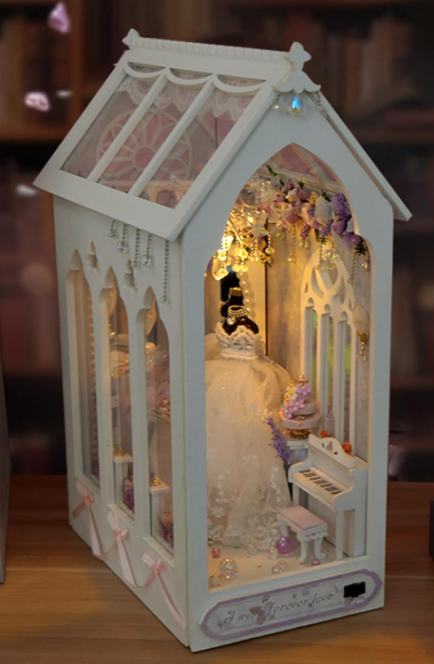 Robe mariée – Book Nook – Miniature à assembler - Univers RcLoisirs