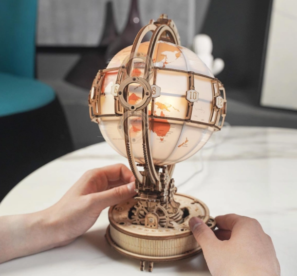 Globe terrestre lumineux mécanique – ROKR ST003 – Puzzle 3D