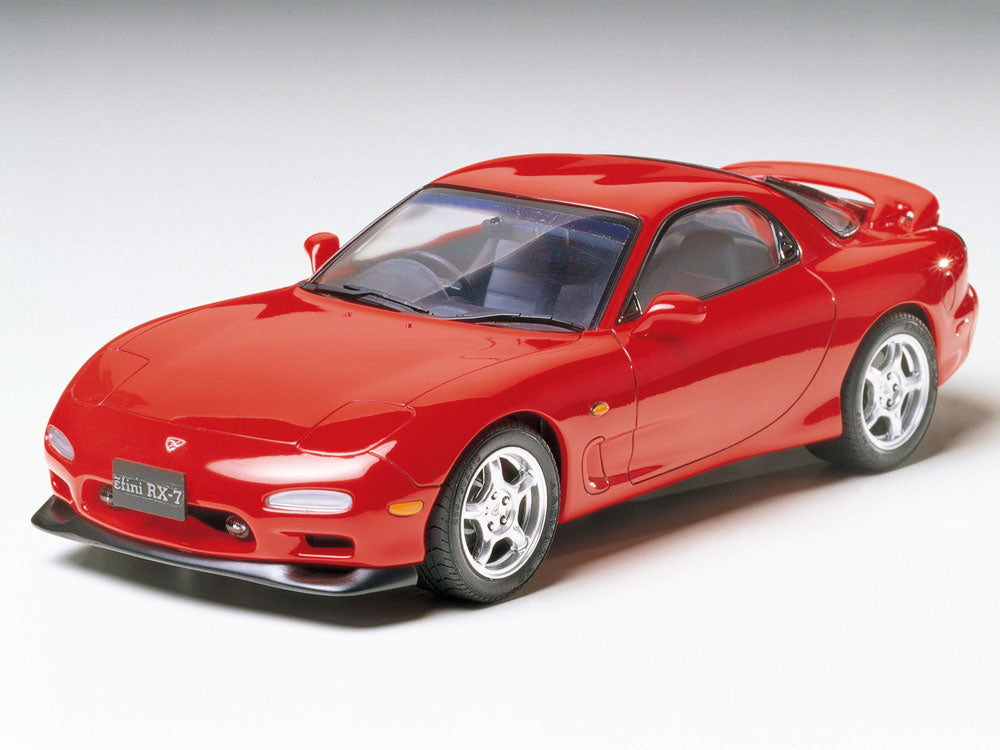 TAM24110 – Efini RX-7 (FD3S) – Voiture de sport 1/24
