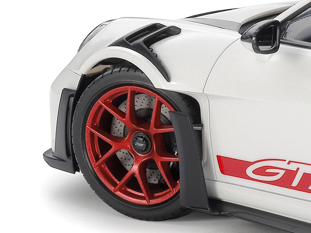 Tamiya 24370 – Porsche 911 GT3 RS (992) – maquette 1/24 avec décals, transferts métalliques et pneus en caoutchouc