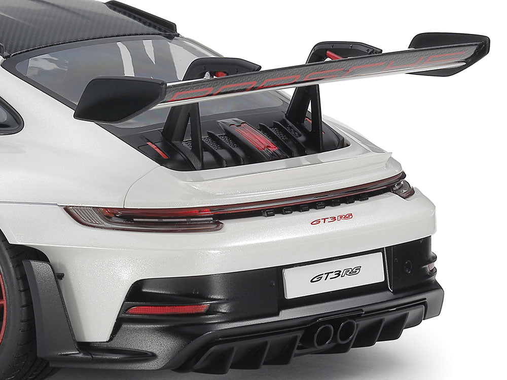 Tamiya 24370 – Porsche 911 GT3 RS (992) – maquette 1/24 avec décals, transferts métalliques et pneus en caoutchouc
