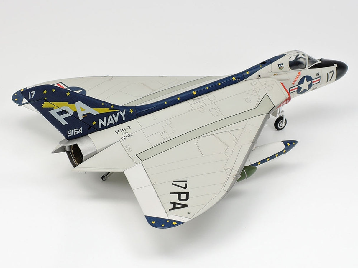 TAM60741 – Douglas F4D-1 Skyray – 1/72 – Univers RcLoisirs