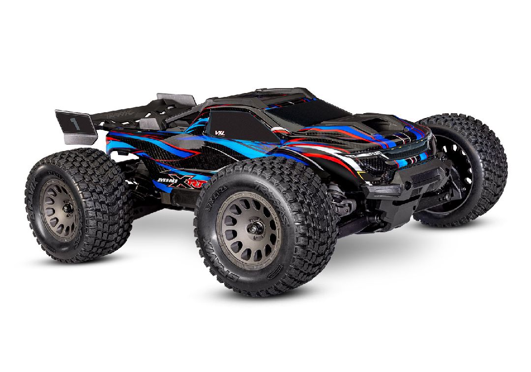 Traxxas Mini XRT VXL-3S réf. 108076-1 – Monster Truck 1/16 RTR 4WD brushless – Univers RcLoisirs. Véhicule radiocommandé tout-terrain robuste avec châssis renforcé, suspension à huile, pneus tout-terrain, design agressif et prêt-à-rouler (RTR). Hobby RC puissant et rapide pour passionnés de sport mécanique, franchissement, course et pilotage RC.