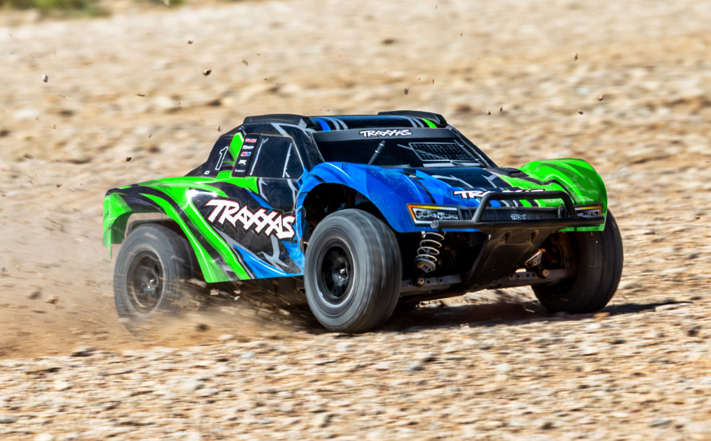 68454-4 – Slash 4X4 Brushless – TRAXXAS – coloris Orange – Univers RcLoisirs