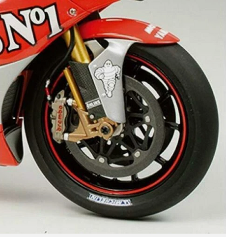 TAM14101 – Yamaha YZR-M1 2004 Checa / Melandri – Moto de sport 1/12