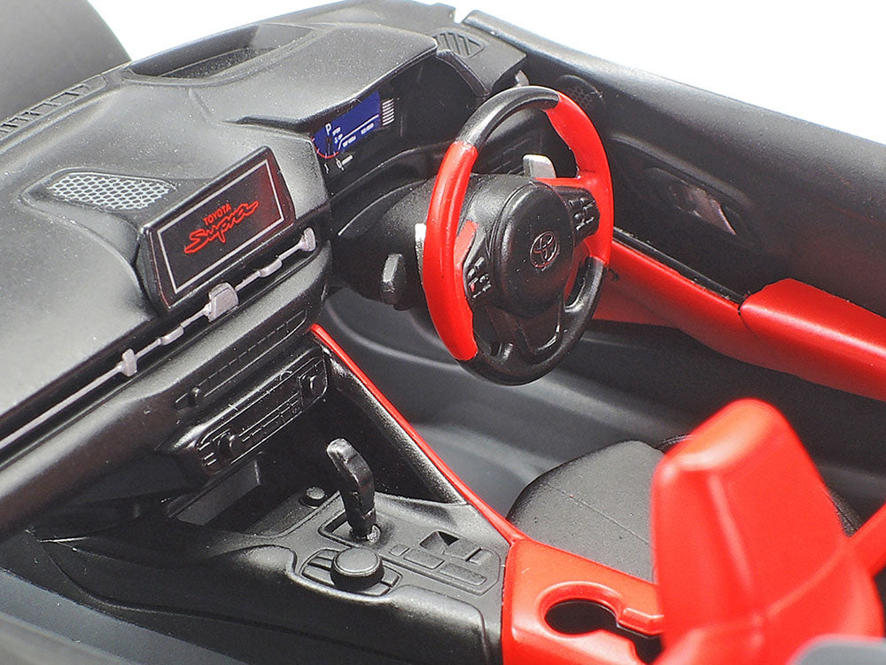 TAM24351 – Toyota GR Supra – Voiture de sport 1/24