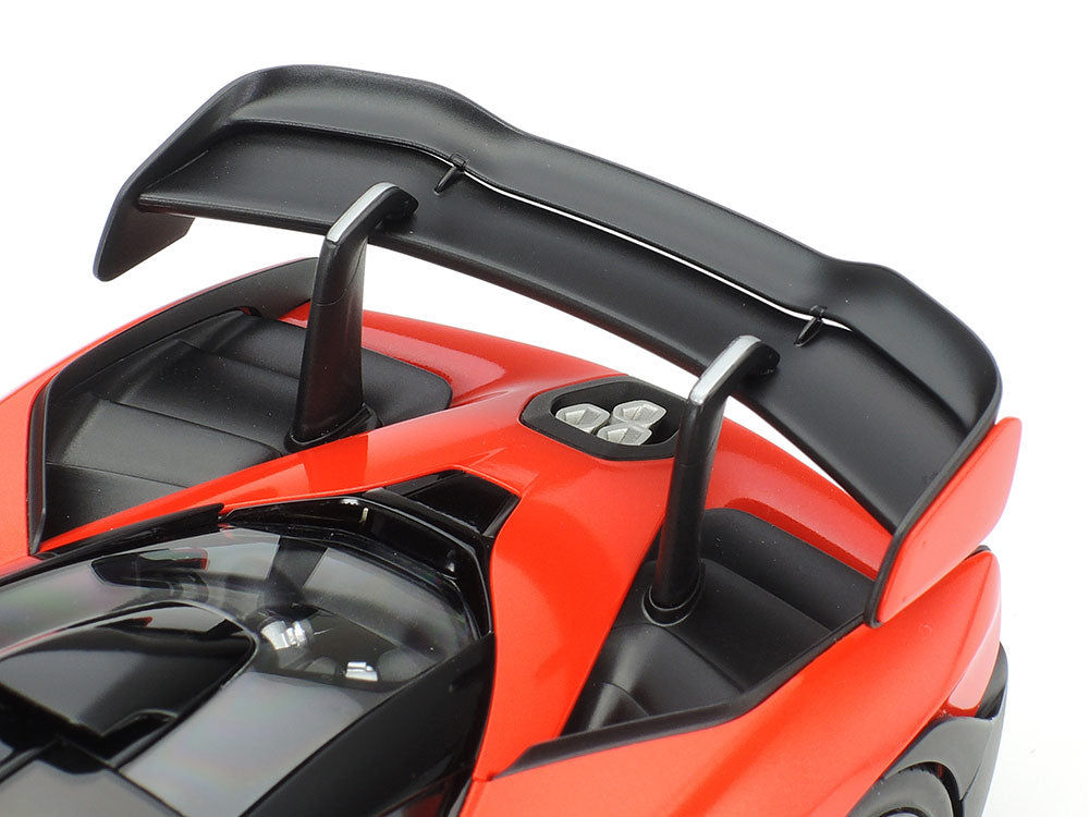 TAM24355 – McLaren Senna – Voiture de sport 1/24