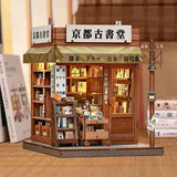 Librairie d’antiquités de Kyoto – Book Nook 3D en bois avec LED – Haute gamme