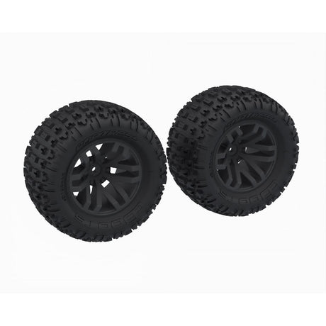 ARA-1608 ensemble de 2 pneus ARRMA dBoots Fortress MT montés et collés avec jantes noires 2.8 po, hexagone de 14 mm et inserts en mousse haute qualité. Excellente adhérence sur tous les terrains et installation immédiate.