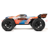 ARRMA Kraton 6S ARA8608V6, monster truck 1/8 RTR brushless 4WD, tout-terrain basher 6S LiPo avec châssis aluminium EXB, carrosserie clipless body, moteur Spektrum Firma 2050Kv, ESC Firma 150A, radio Spektrum SLT3, récepteur SR315, servo étanche, pneus dBoots Copperhead2 MT, amortisseurs hydrauliques, voiture RC puissante pour bash extrême et performance RC, hobby modélisme univers RcLoisirs.