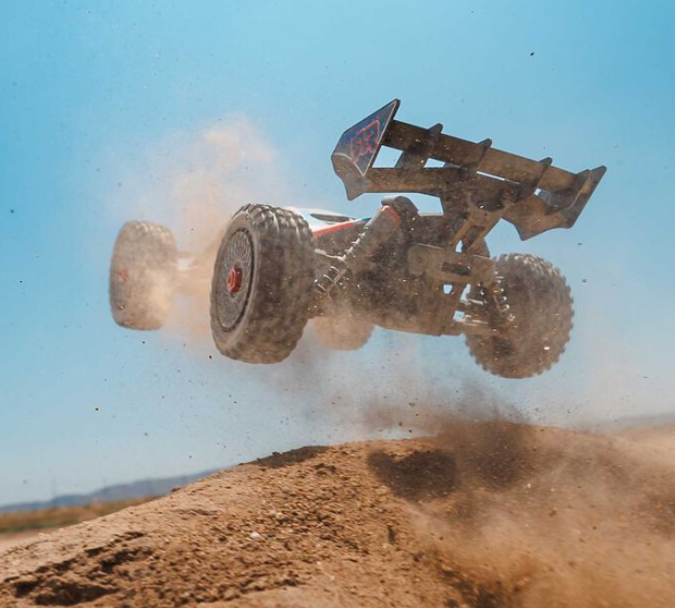ARRMA TYPHON 223S BLX 4X4 Buggy 1/8 RTR – ARA4306V4 – Univers RcLoisirs