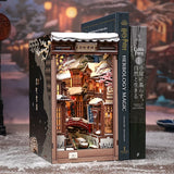 BJAA401 Kyoto Snow Whisper, Book Nook DIY de 286 pieces inspire de Ginzan Onsen au Japon. Scene japonaise enneigee, eclairage DEL tactile et couvercle anti-poussiere inclus.