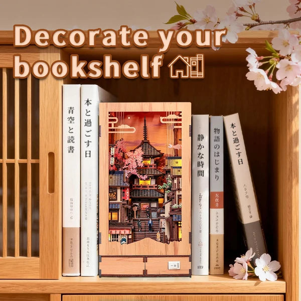 BJAA402 Twilight Sakura Path, Book Nook DIY de 407 pieces inspire des rues de Kyoto avec cerisiers en fleurs, eclairage DEL et decor japonais detaille.