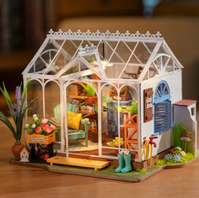 Assemblez la Rolife DG163 – Maison de jardin de rêve. Kit miniature détaillé avec LED, ambiance florale et décor authentique. Univers RcLoisirs.