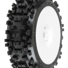 PRO902118 – Badlands XTR All Terrain 1/8 Buggy Tires Mounted V2 Wheels (White) - Univers RcLoisirs