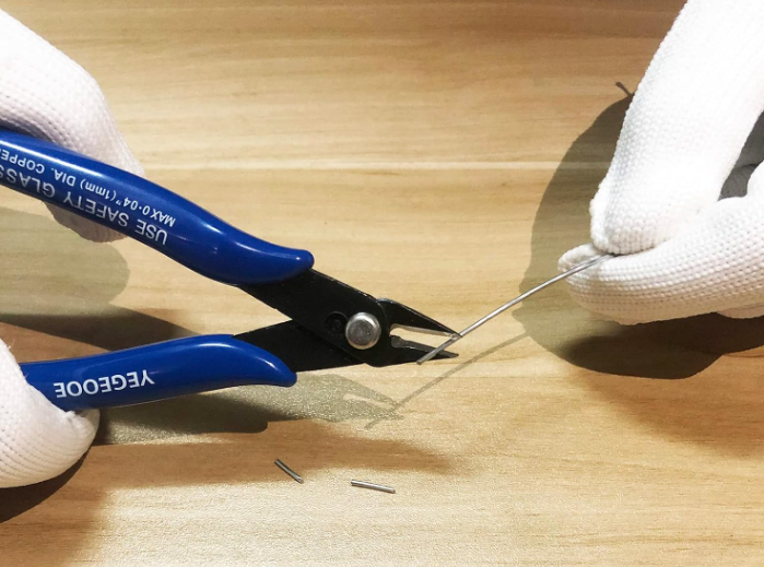 Pince coupante No 170, 5" (12,7cm), coupe à ras, ressort interne. Idéale modélisme RC, électronique, bijoux. Cuivre, alu, plastique. Univers RcLoisirs.