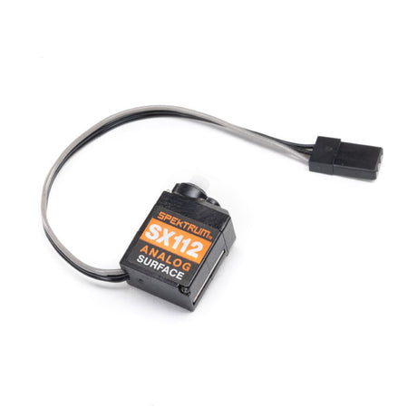 SPMSSX112 servo micro Spektrum SX112 de 2 g pour Axial SCX30. Fonctionne de 4,8 V à 6,0 V avec support de montage intégré pour un remplacement direct du servo d'origine.