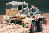 TAM35246_Char_allemand_semi-chenill_FAMO_Transporteur_de_char_Sd.Ah.116_1_35_Univers_RcLoisirs