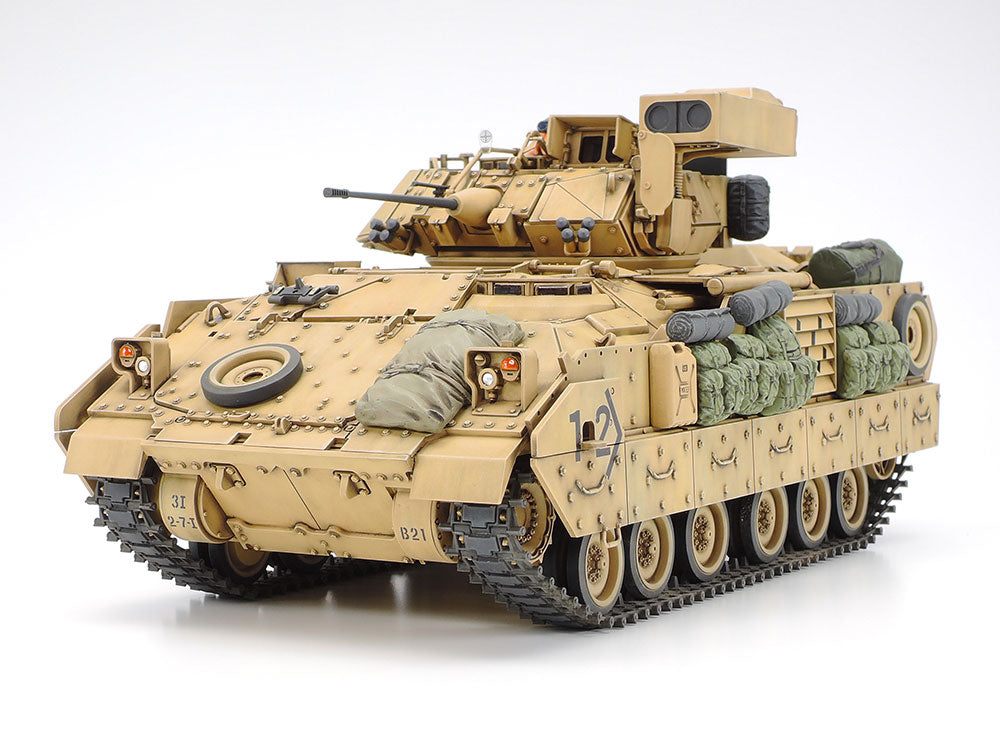 TAM35264 – Véhicule de combat d’infanterie U.S. M2A2 ODS – 1/35 – Univers RcLoisirs