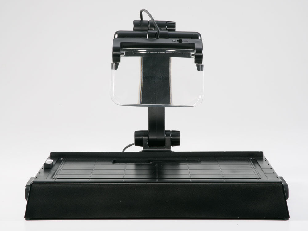 TAM74064 – Station de travail avec loupe – Work Station – Univers RcLoisirs
