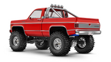 TRX-4M Chevrolet K10 High Trail Edition 1/18 RTR – Crawler Trail 4WD, véhicule radiocommandé Traxxas avec carrosserie sous licence officielle, suspension rehaussée, échelle réaliste et détails maquette. Châssis compact en acier, pneus Canyon Trail 1.0, moteur Titan 180, micro servo étanche, électronique étanche, batterie Li-Ion et chargeur USB inclus. Idéal pour le franchissement, l’exploration extérieure, la randonnée et la conduite tout-terrain, pour passionnés RC scale et aventures en plein air.