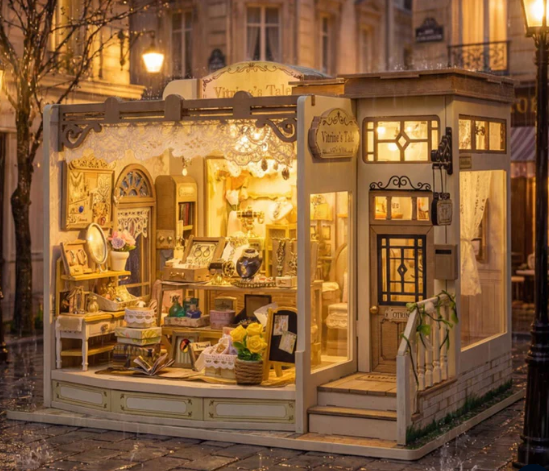 Vitrine bijoux – Book Nook 3D en bois avec LED – Haute gamme - Univers RcLoisirs